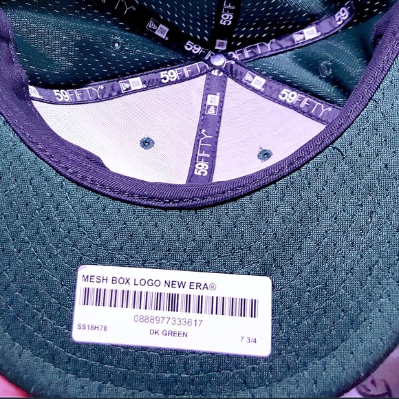 Supreme hat - Picture 3 of 6